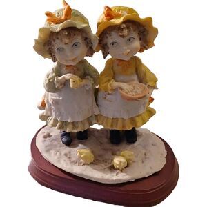 Giuseppe Armani porcelain figurines Lia and Lea Collection Florence